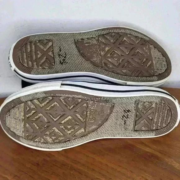 Converse  Camo Burger Fries Skate Shoes Lace Up Sneakers Kids Size 12 - Picture 6 of 12